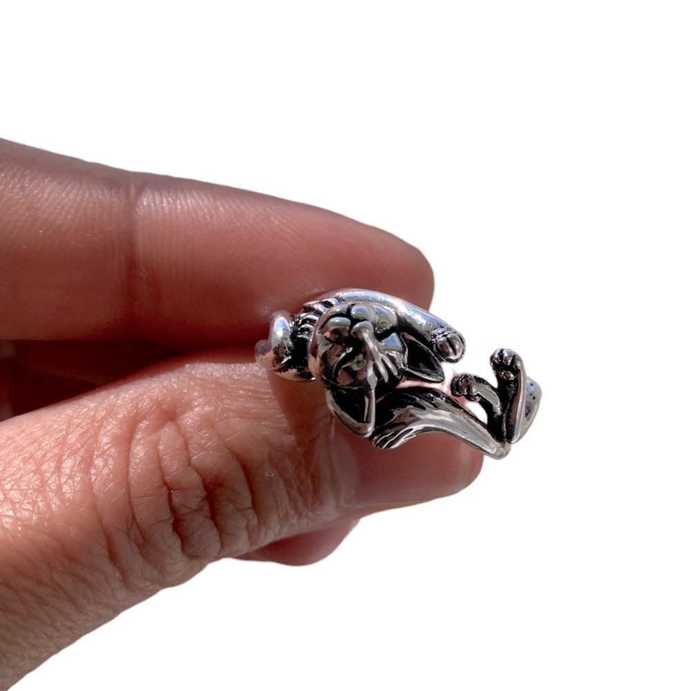 Solid Sterling Silver stretching kitty ring Size 7